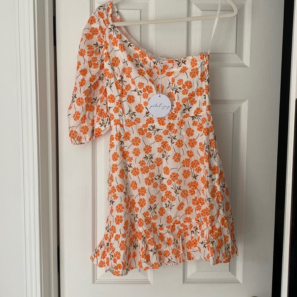 Petal + pup mini one-shoulder dress. Size small